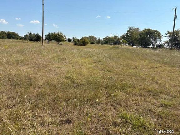 3rd image of 3983 County Road 4744