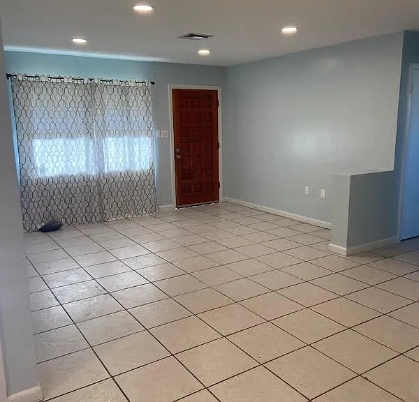 1501 Fuller St — Photo 5