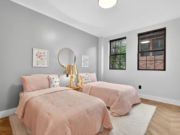 31 Bayview Avenue image 28 of 37