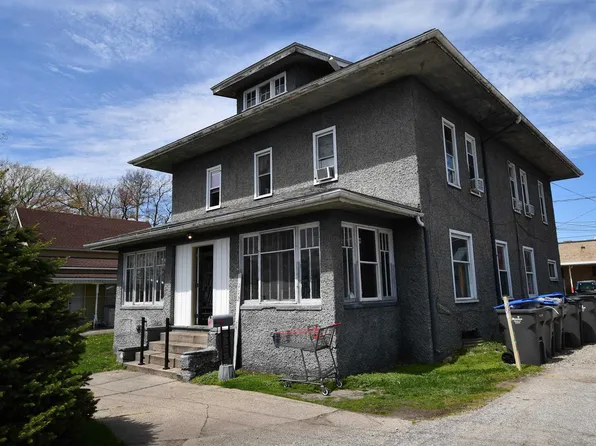 152 W Lincoln St, Nappanee, IN 46550