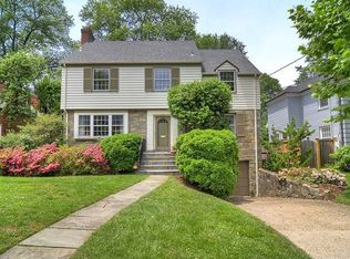 4010 48th St NW, Washington, DC 20016