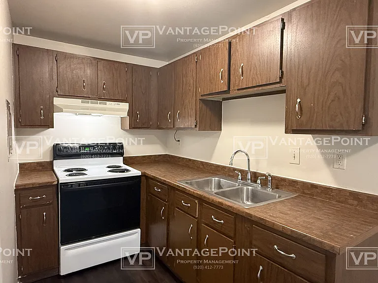 1823 Badger St #8 — Photo 7