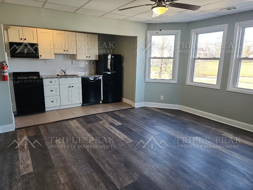 514 Main St #2F