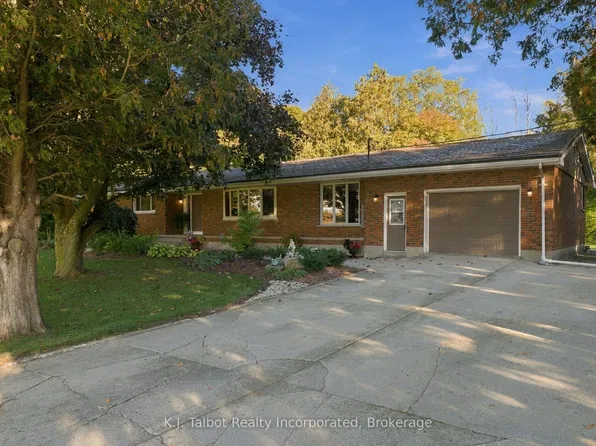 33696 Blacks Point Rd, Central Huron, ON N7A 3X8