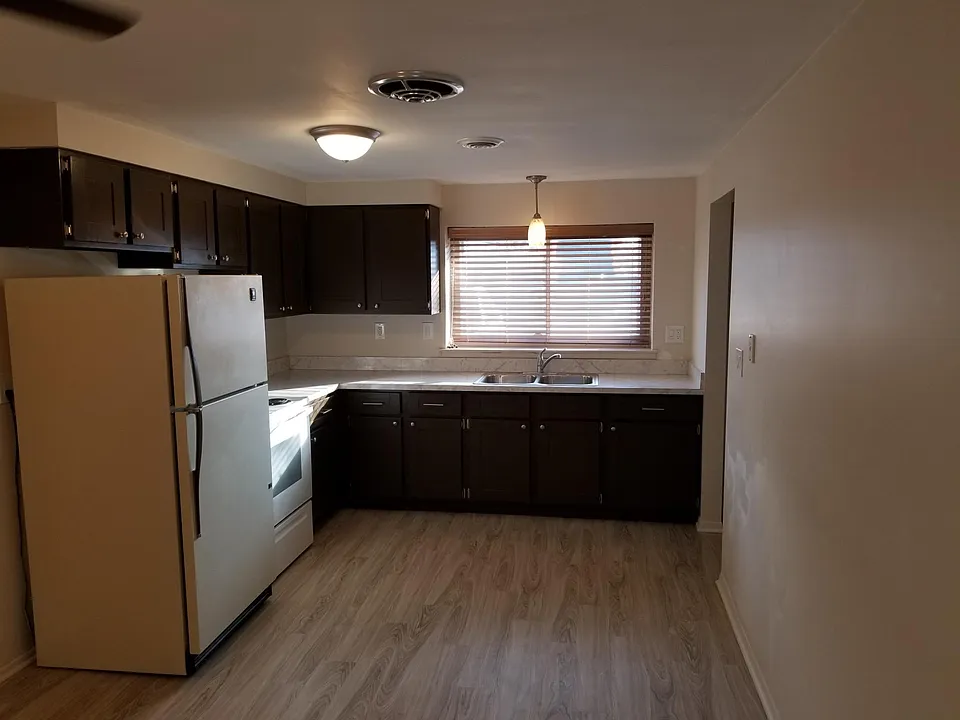 308 N Rochester Rd #3