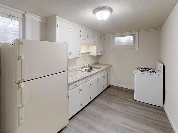 3rd image of 1515 Stone St APT 4