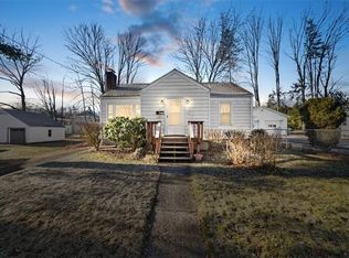 6 Green Acres Ct, Ellenville, NY 12428