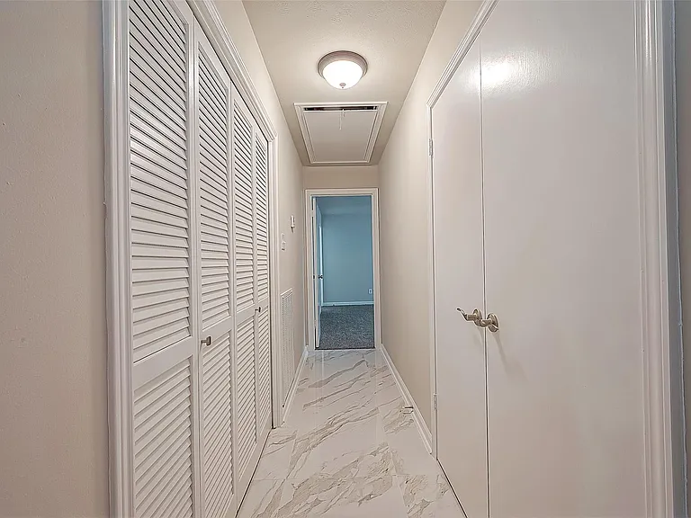 10811 Villa Lea Ln — Photo 25