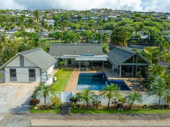 1154 Kaimoku Pl, Honolulu, HI 96821