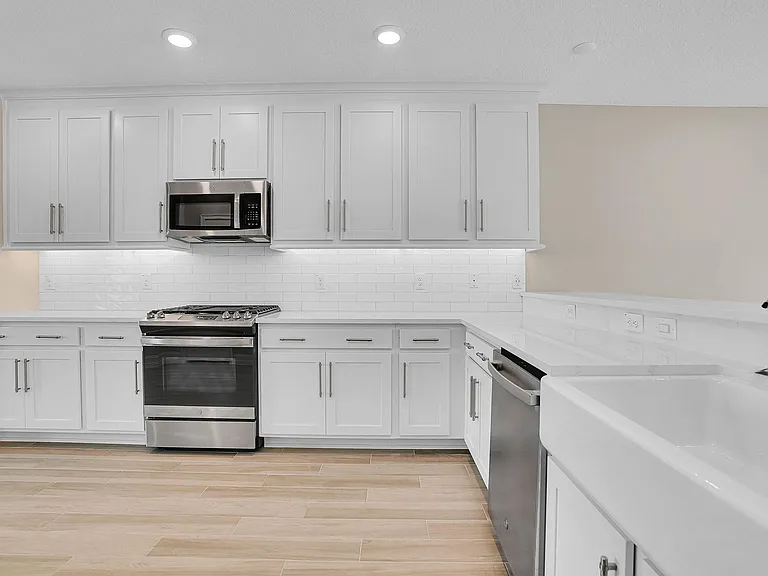 5351 Bridge St — Photo 11