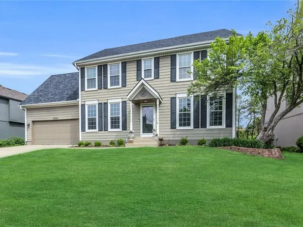 13302 W 115th St, Overland Park, KS 66210