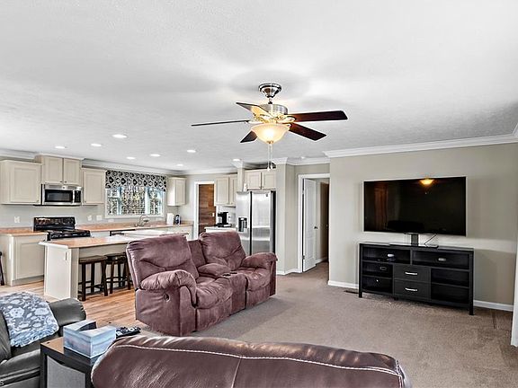 4th image of 1179 Kaitlyn Dr