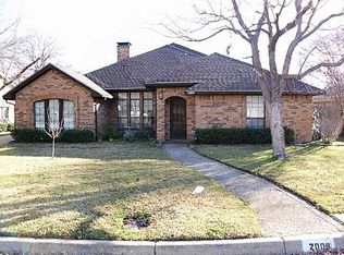 2009 Rockbrook Dr, Arlington, TX 76006