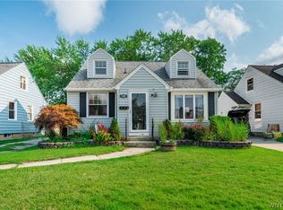 100 Treadwell Rd, Tonawanda, NY 14150