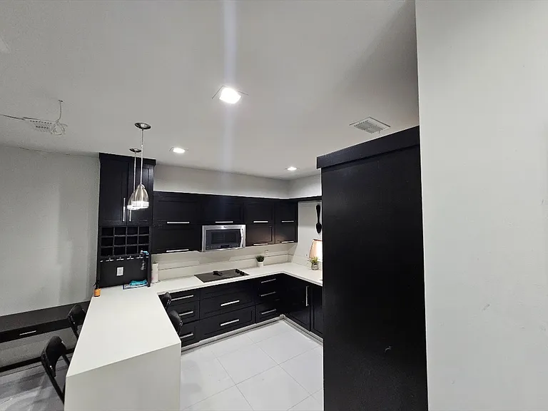 117 Willacy Ave — Photo 3