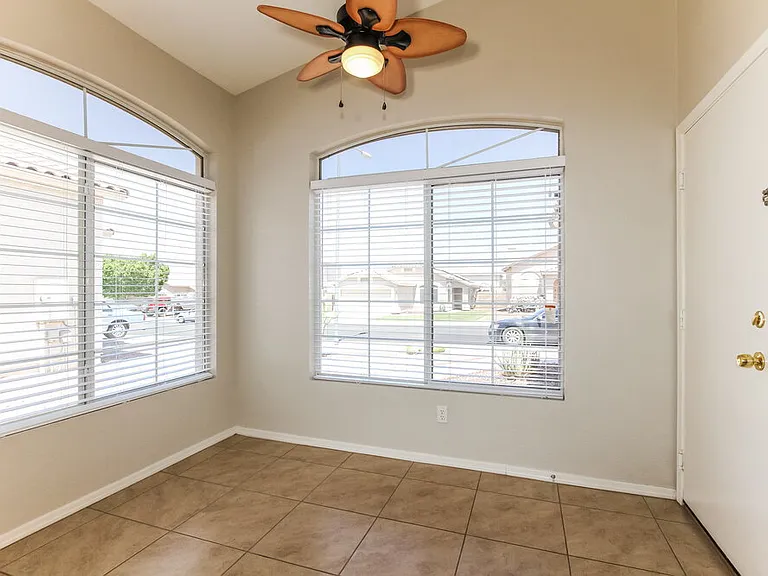 11005 W Frier Dr — Photo 6