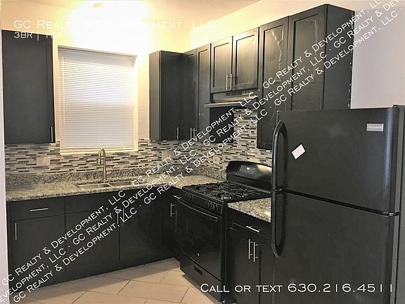 3rd image of 7917 S Phillips Ave #1