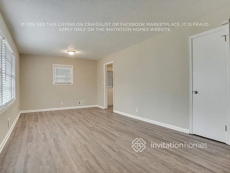 2500 Brentwood Rd — Photo 4