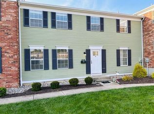 68 Applewood Dr, Fairfield, OH 45014