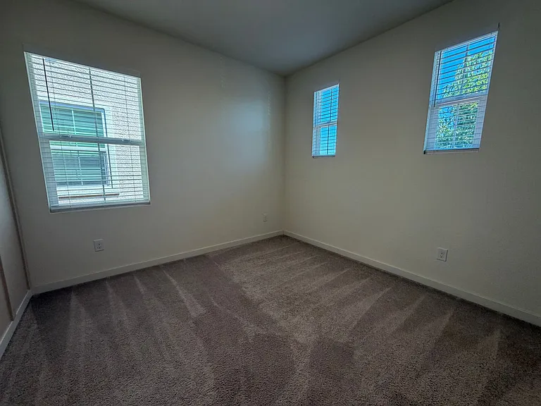 3917 Aristotle Cir — Photo 25