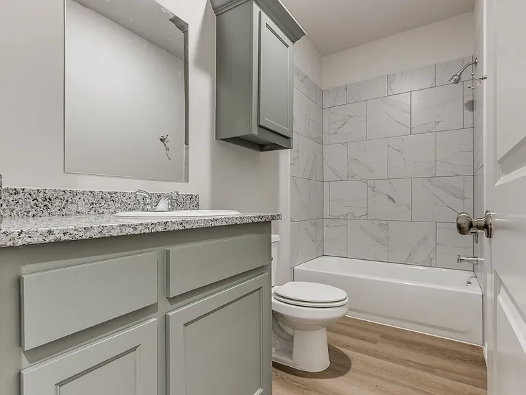 1541 Pavy Pkwy — Photo 42