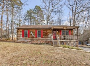 13401 Evelyn Dr, Chester, VA 23831
