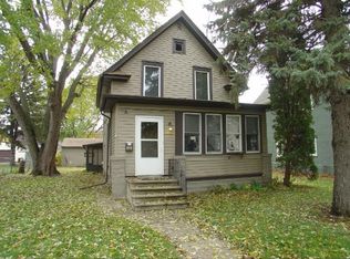 668 Cottage Ave E, Saint Paul, MN 55106