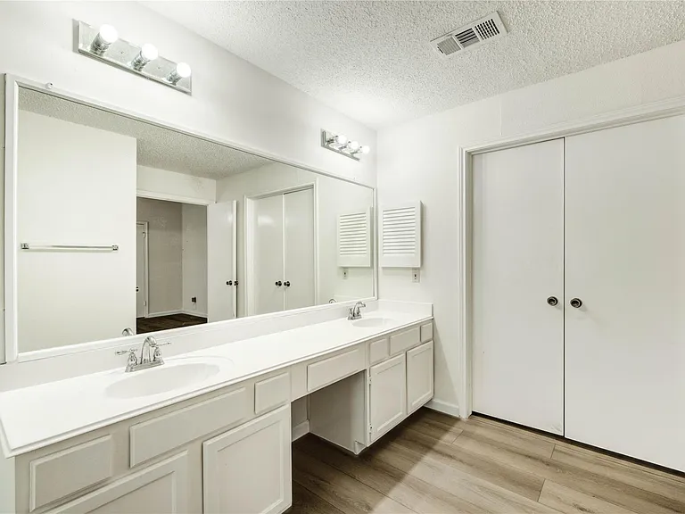 2338 Bent River Dr — Photo 41