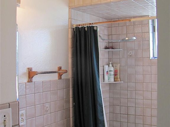 4th image of 5800 San Vincente Way