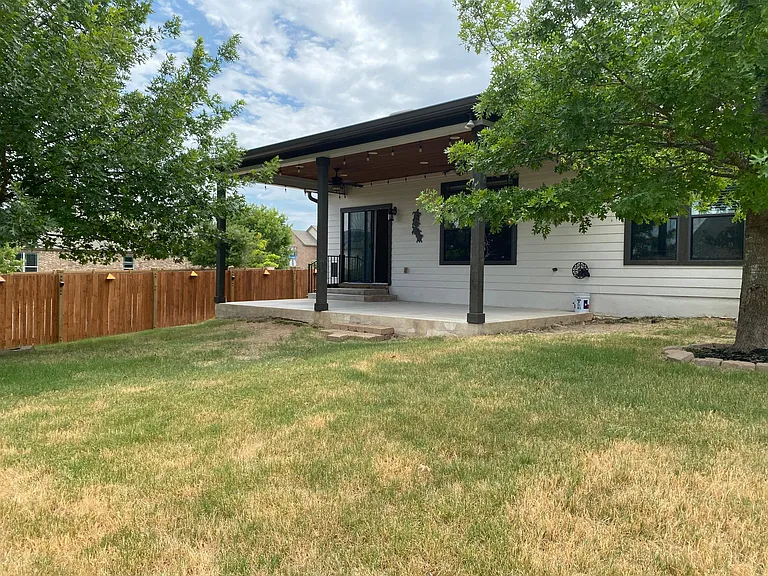 202 Mancos Dr — Photo 4