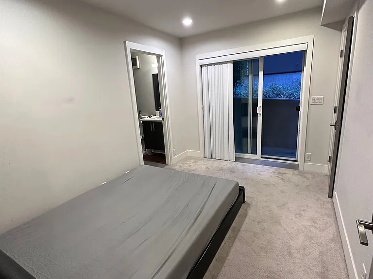 1766 Valentine Pl S #1766 — Photo 3