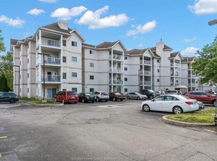 40 Adams Ln #110, Lasalle, ON N9J3R4