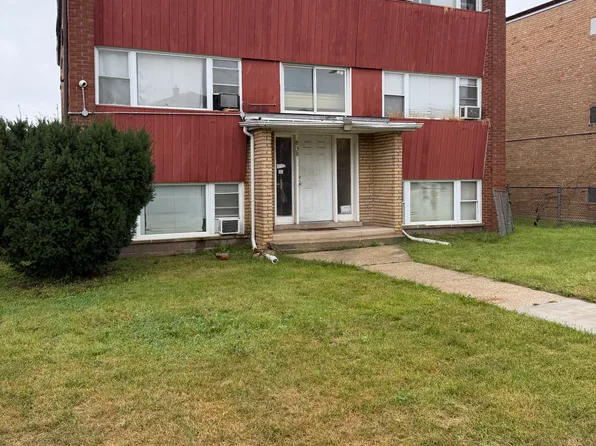 838 S 19th Ave APT 3B, Maywood, IL 60153
