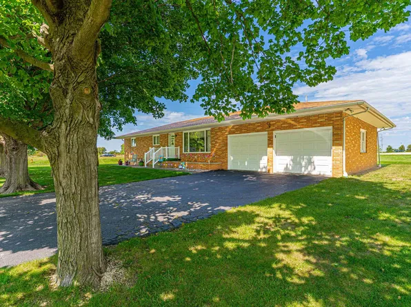 1342 Airport Rd, Lincoln, IL 62656