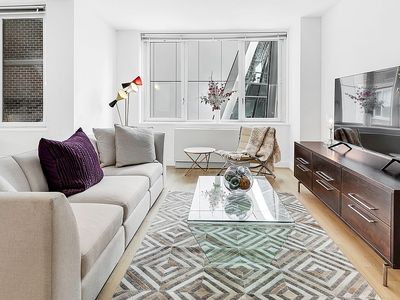 322 W 57th St APT 27R, New York, NY, 10019