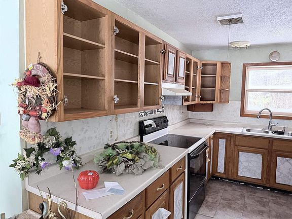 5th image of 3563 Kelsey Road