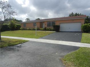 9040 SW 64th St, Miami, FL 33173