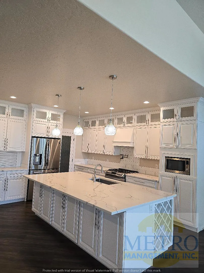 4 bed, 2928 sqft, $3,100 — Photo 4