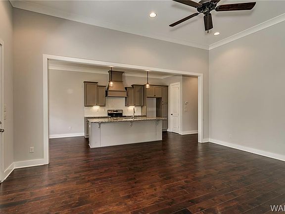 5th image of 11442 Dyer Ln #260