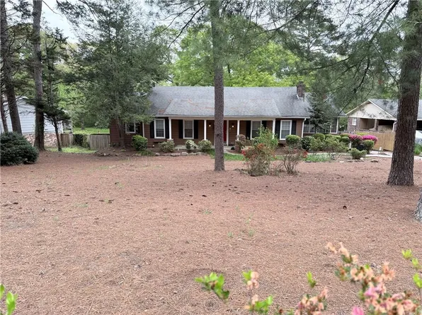 3033 Riviera Dr NW, Conyers, GA 30012