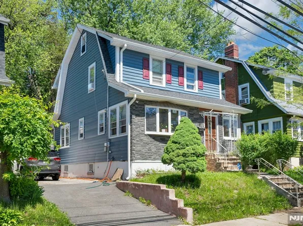 139 Pine Grove Ter #141, Newark, NJ 07106