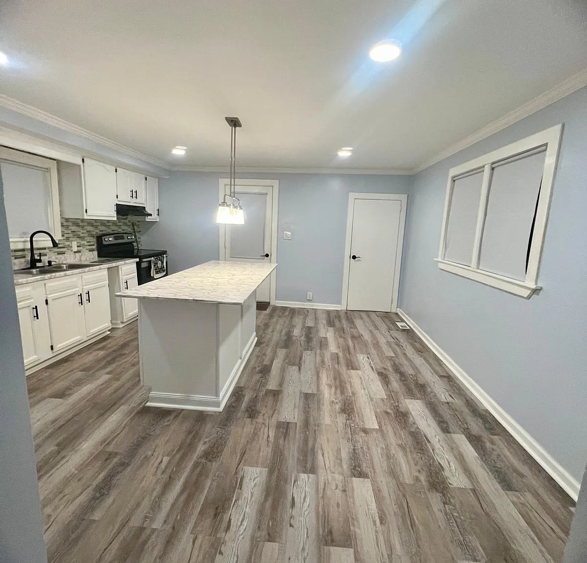 3 bed, 1368 sqft, $1,600 — Photo 4