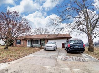 301 S Colony Dr, Garrett, IN
