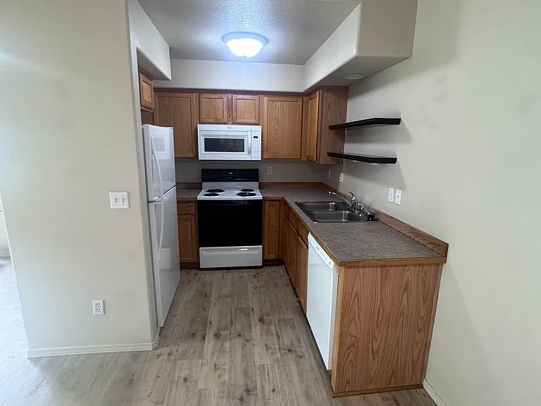 2382 NE Mary Rose Pl #2 — Photo 6