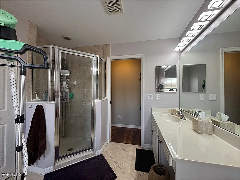 9450 Silver Pine Loop — Photo 27