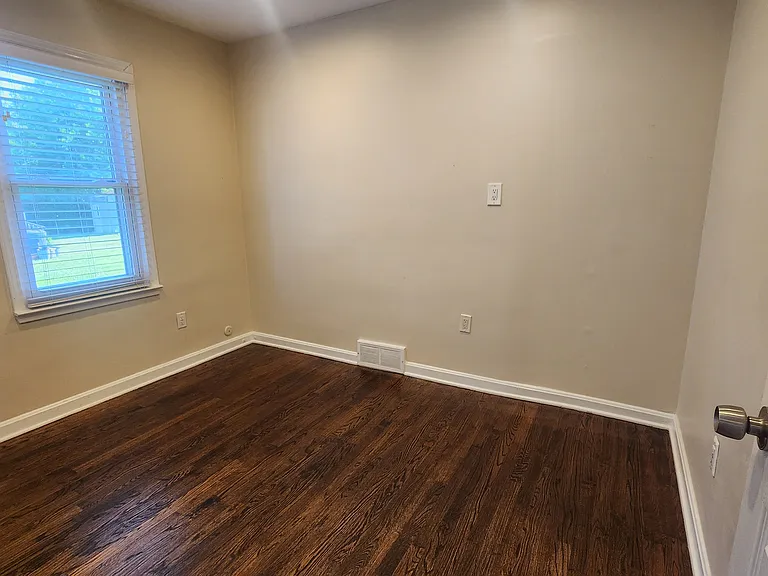 30066 Brentwood St — Photo 6