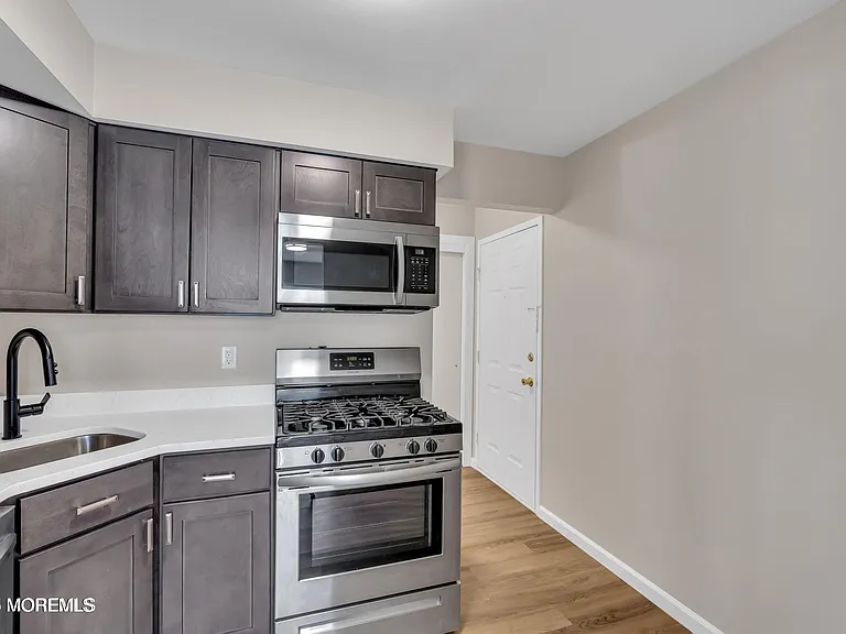 33 Diane Dr — Photo 4