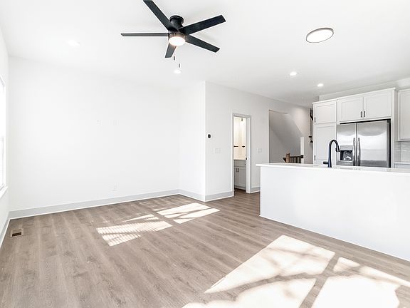 5th image of 33247 W 85th Ter Unit 5A