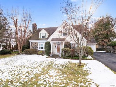 12 Stoneleigh Close, Scarsdale, NY, 10583