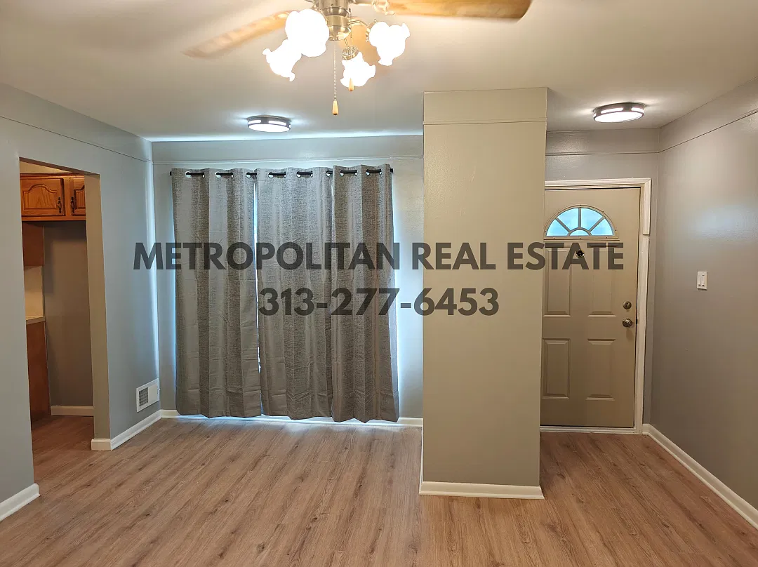 3 bed, 912 sqft, $1,350 — Photo 4